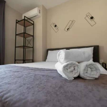 Appartamento By The River 1 *