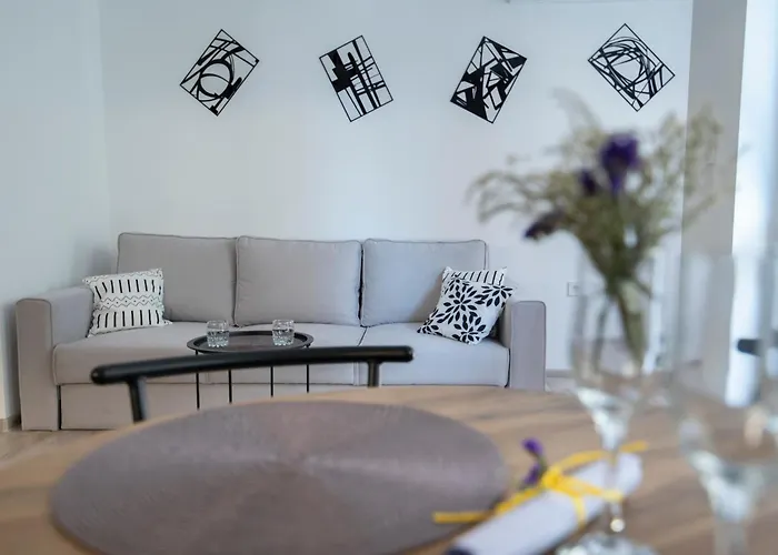 Apartamento By The River 1 *